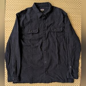 Patagonia Men's Black Casual Button Down Shirt